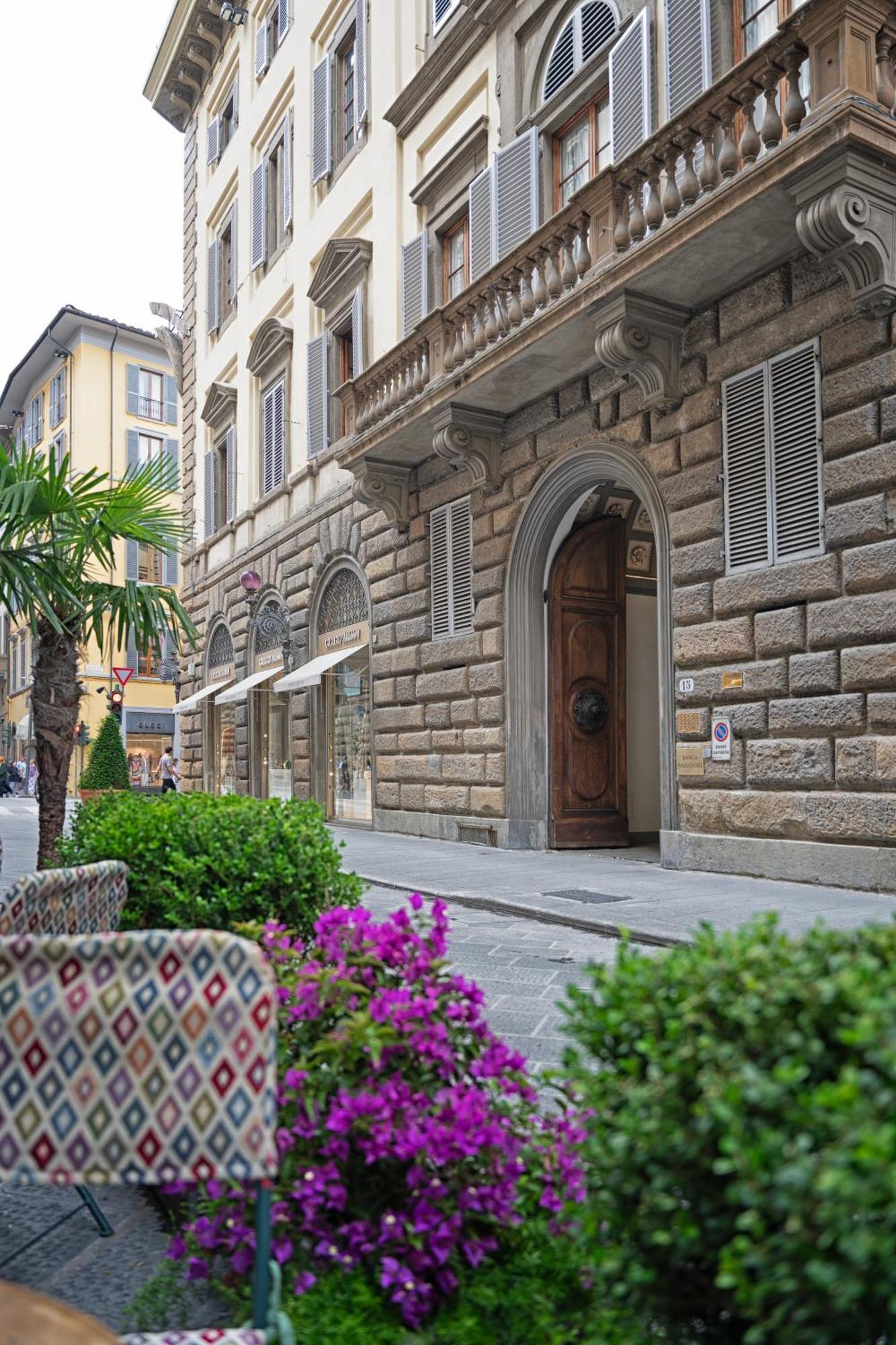 Tornabuoni Living Apartment ฟลอเรนซ์ ภายนอก รูปภาพ