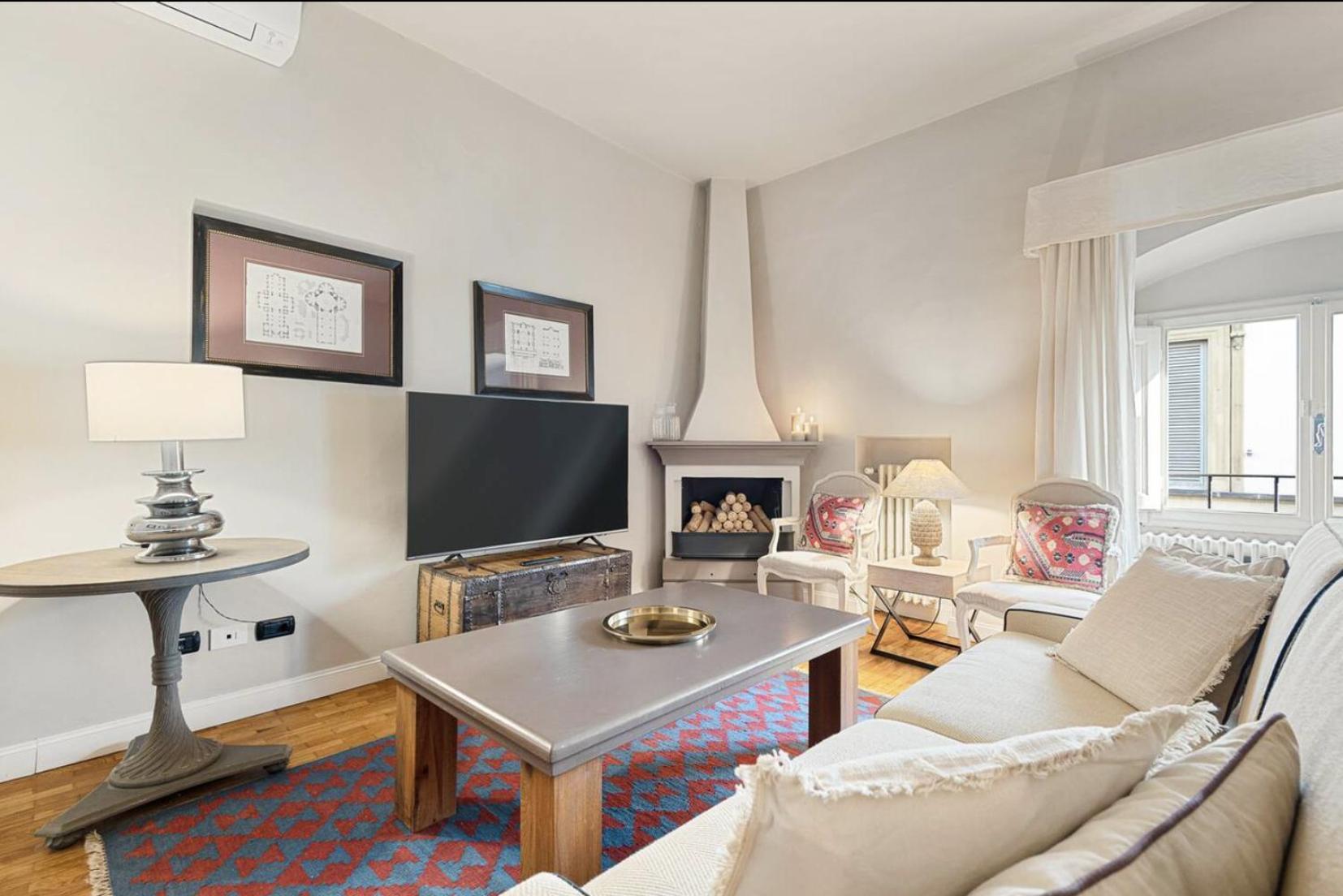 Tornabuoni Living Apartment ฟลอเรนซ์ ภายนอก รูปภาพ