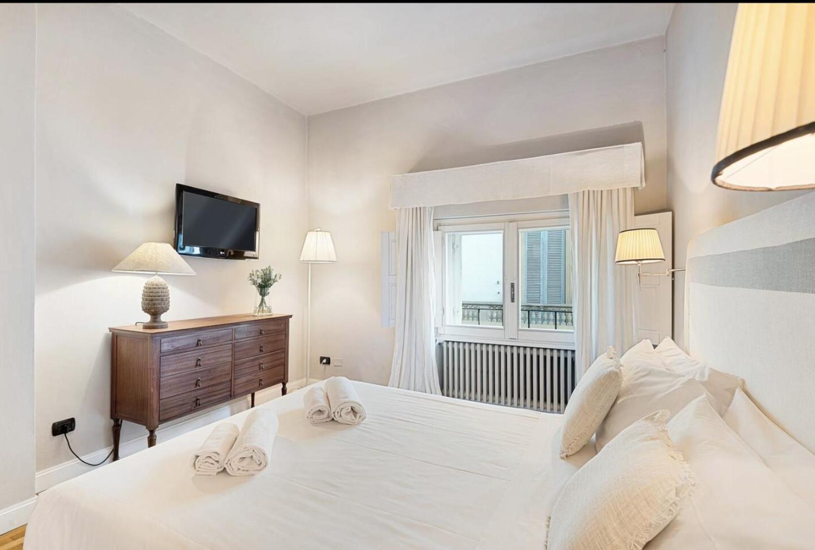 Tornabuoni Living Apartment ฟลอเรนซ์ ภายนอก รูปภาพ
